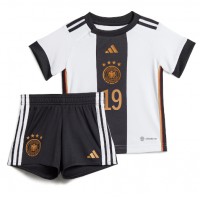 Fotbalové Dres Německo Leroy Sane #19 Dětské Domácí MS 2022 Krátký Rukáv (+ trenýrky)